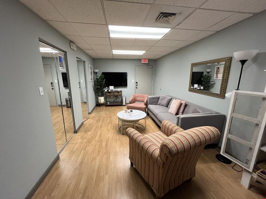 Top Floor Salon/Office Suites