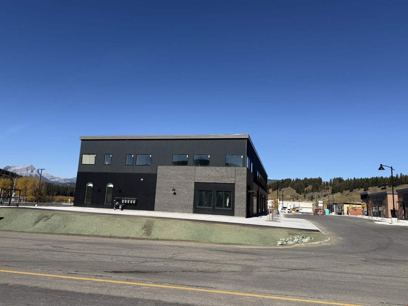 Crowsnest Commons