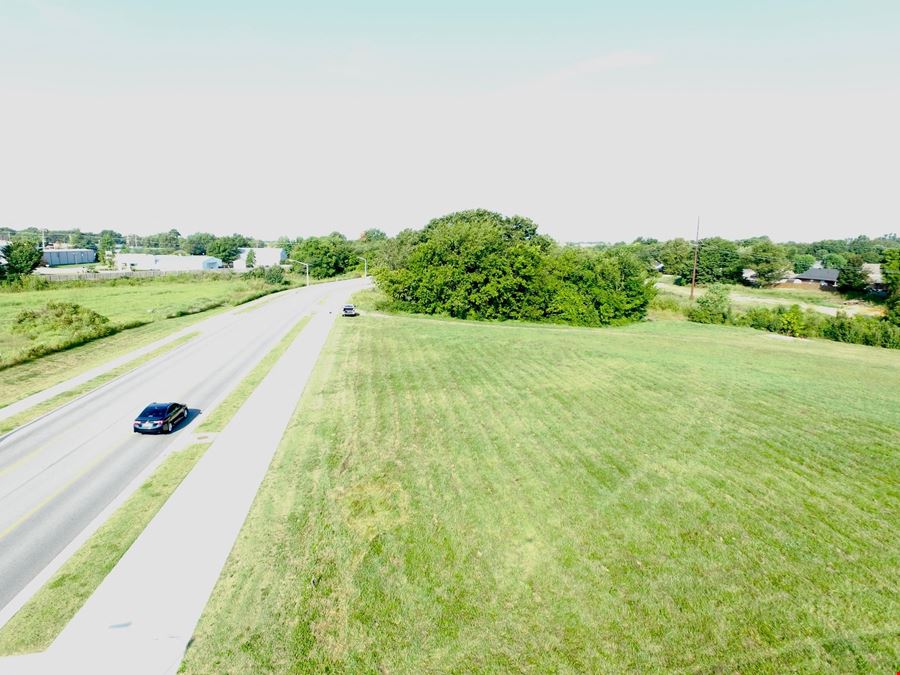6.39 ACRES AT 3602 W. EMMA, SPRINGDALE, AR