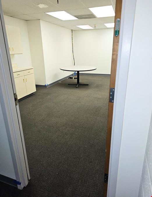 665 E. Anderson St., Suite F