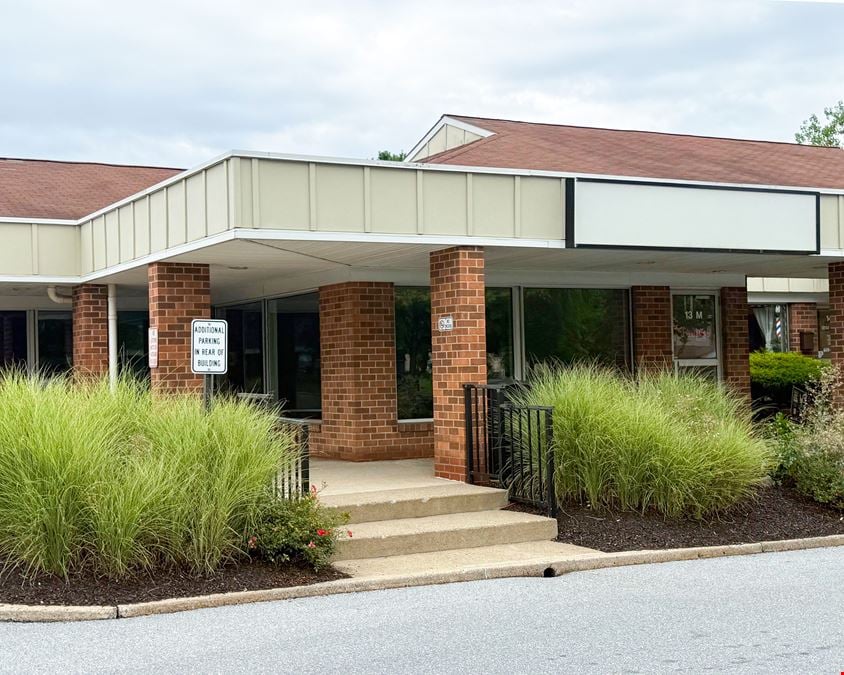 MacArthur Convenience Center
