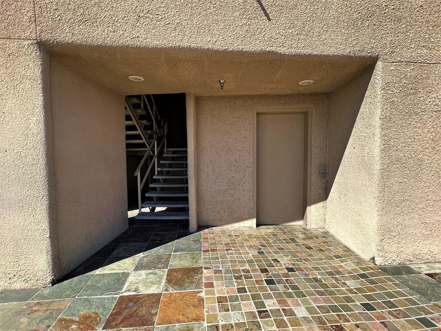 3150 S Winsor Avenue