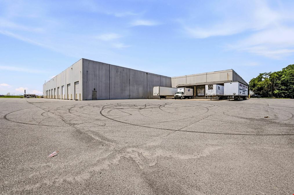 490 W Basin Rd, New Castle, DE