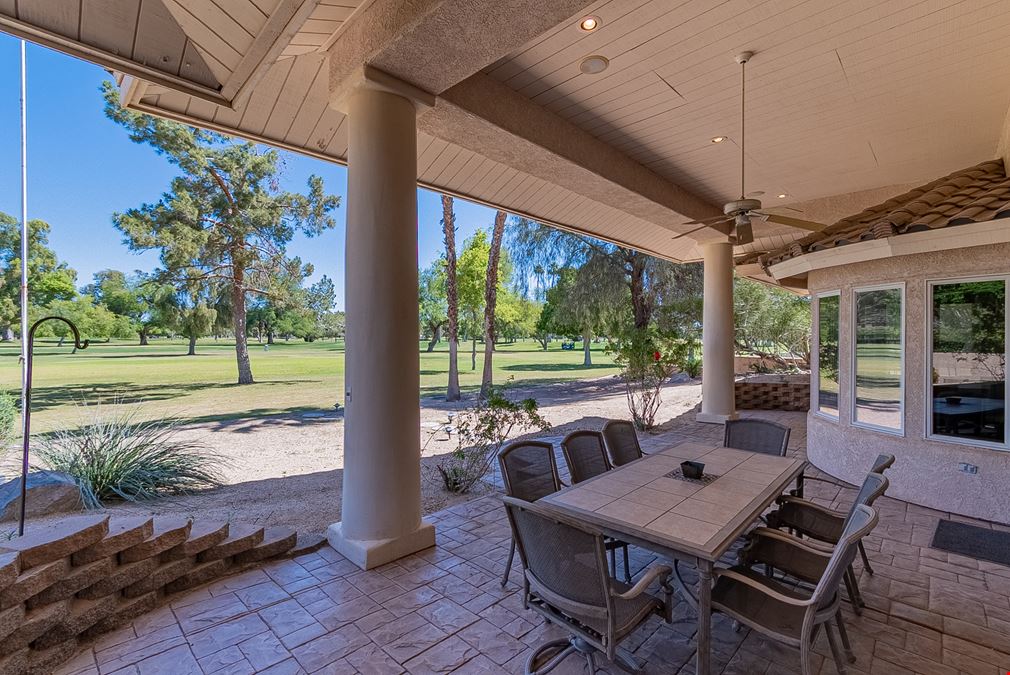 Beautiful Home Overlooking Yuma Country Club: 742 E Country Dr