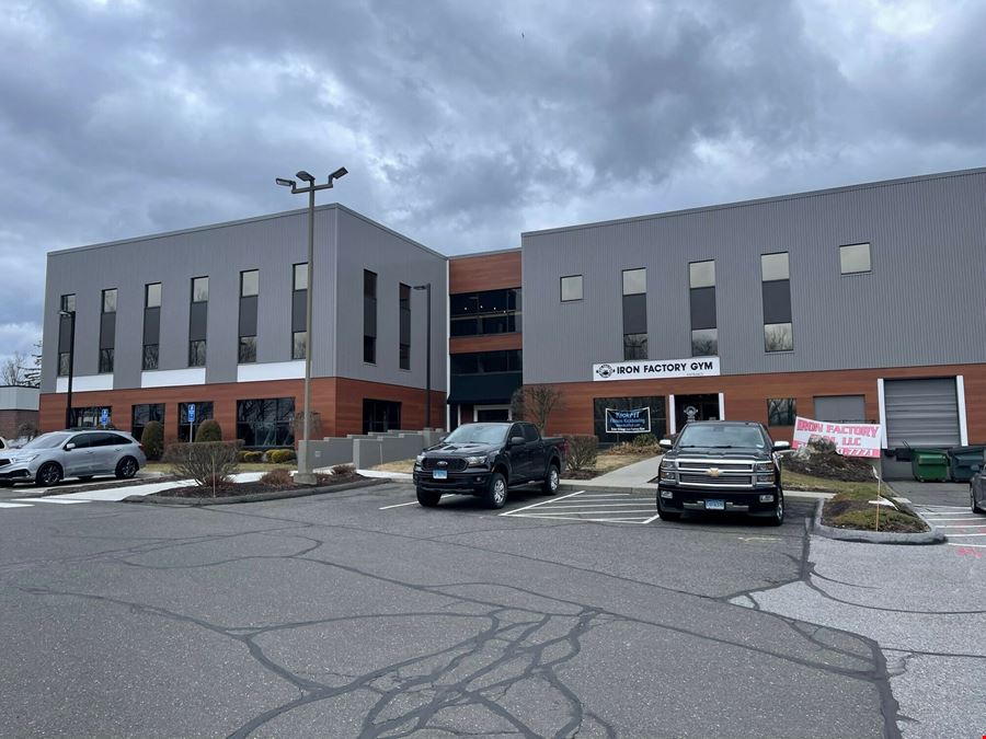 195 Federal Rd, Brookfield, CT - Brookfield Suites