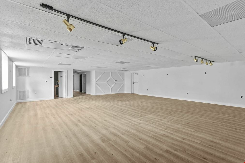 FULLY RENOVATED COMMERCIAL PROPERTY IN TIMBERVILLE
