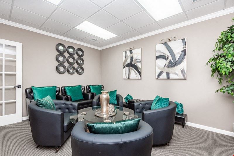 2527 Nelson Miller Pkwy
