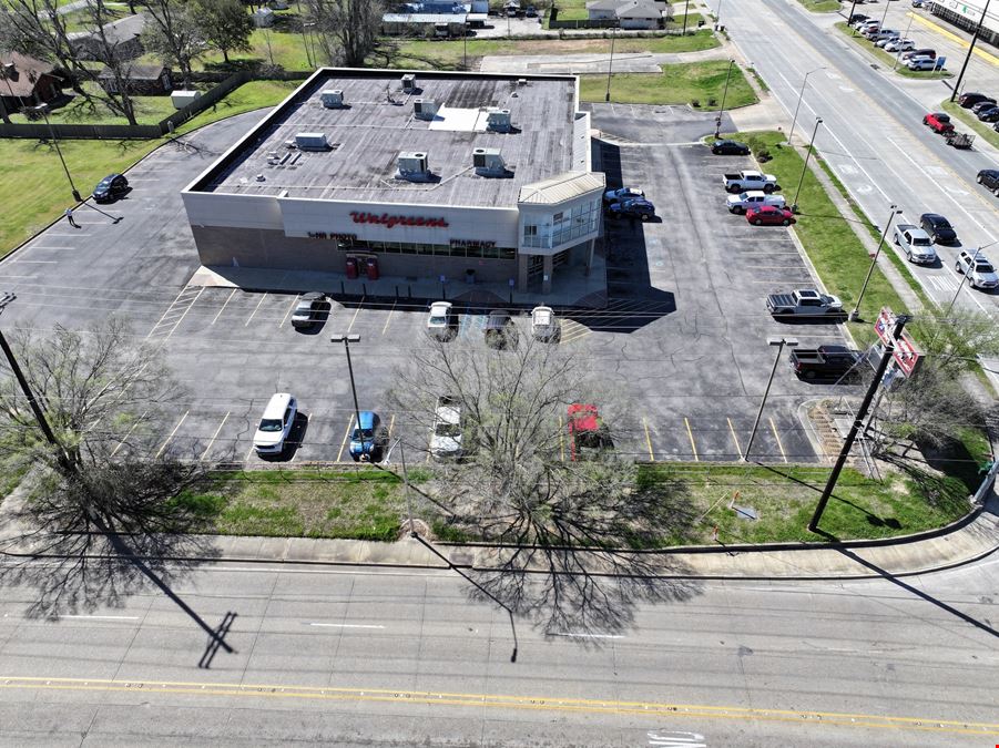 Moss Street Lafayette LA-3747