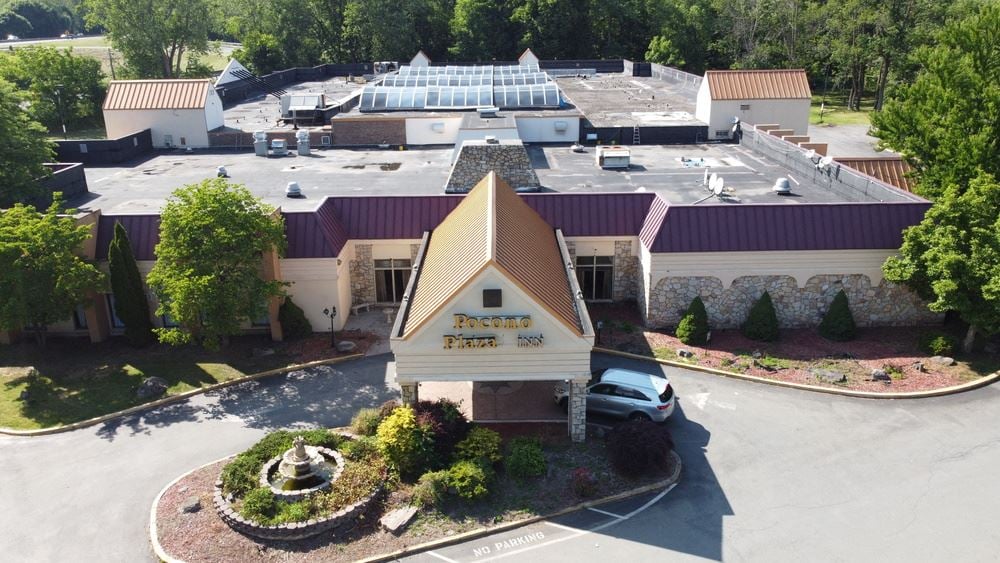 Full Service 134 Room Hotel on 13+ Acres At Interstate Highway Interchange