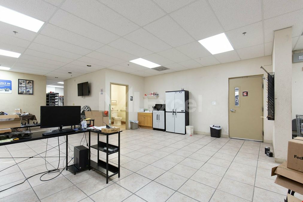 3045 N. Lamb Blvd.