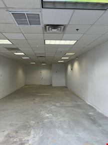 Hull Retail Plaza
