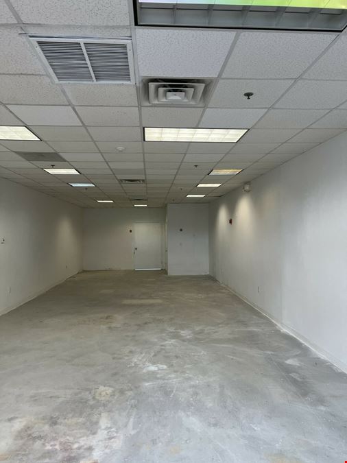 Hull Retail Plaza