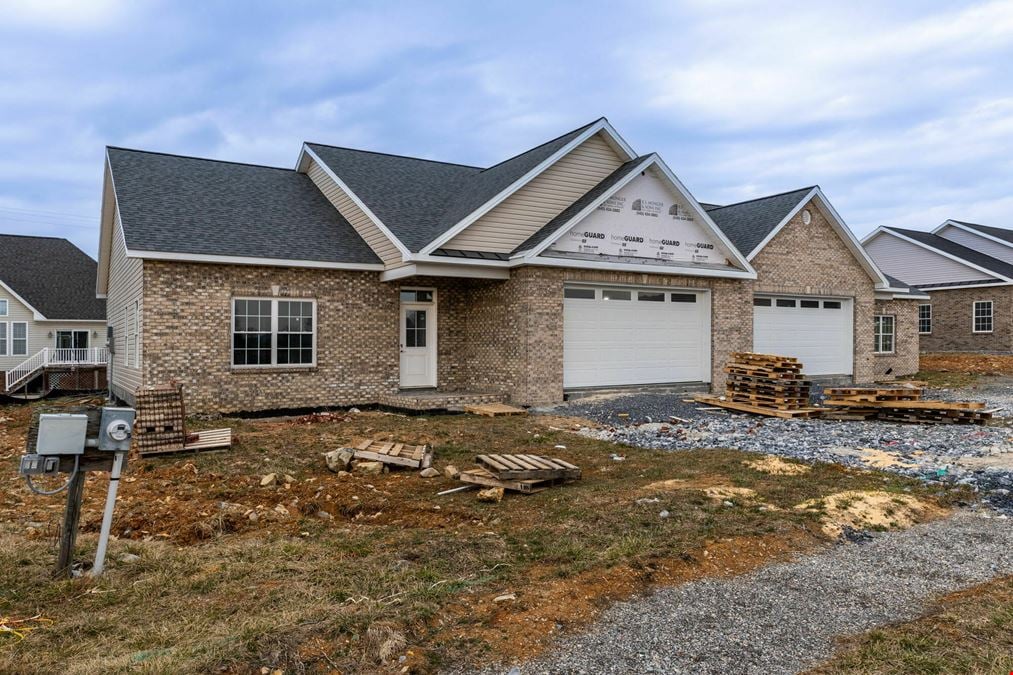 NEW CONSTRUCTION | ONE LEVEL LIVING DUPLEXES
