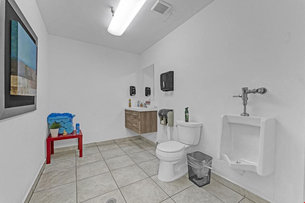 6850 NW 74th St - 13,190 Sq. Ft.