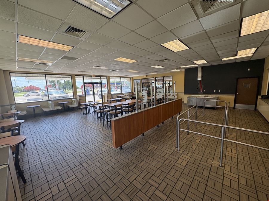 QSR/Fast Casual with Drive Thru