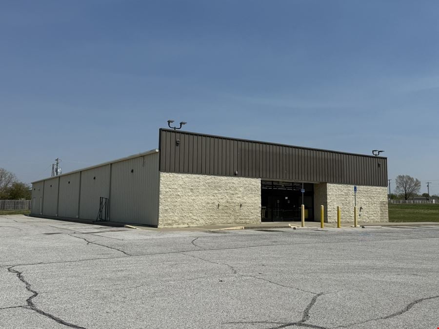 FORMER DOLLAR STORE FOR SALE OR LEASE