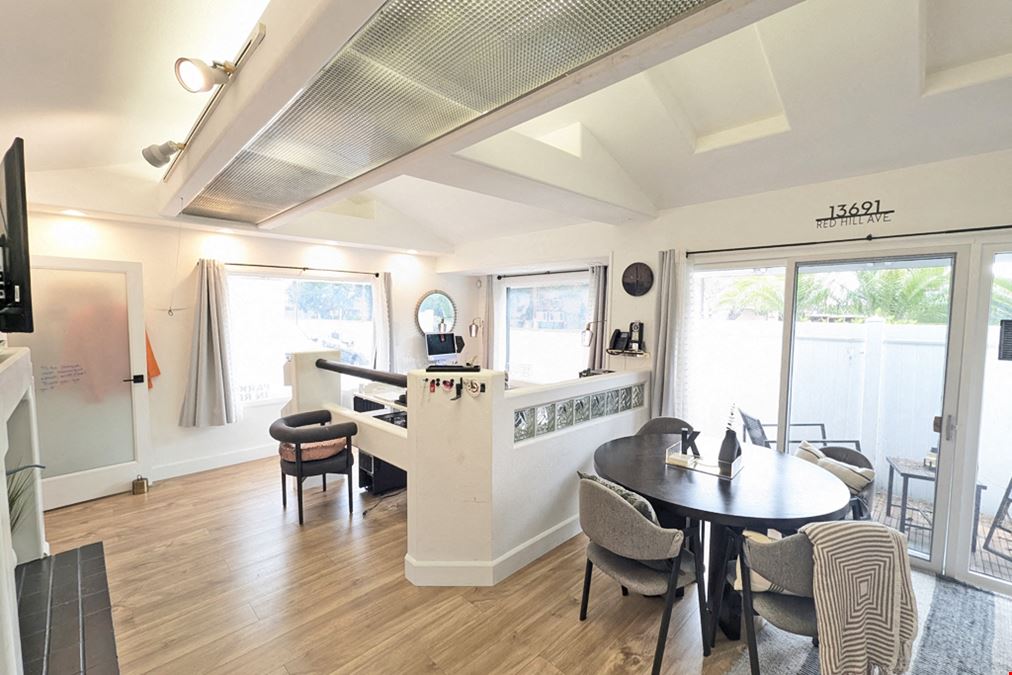 STAND-ALONE PROFESSIONAL OFFICE BUILDING | TUSTIN - NEAR IRVINE