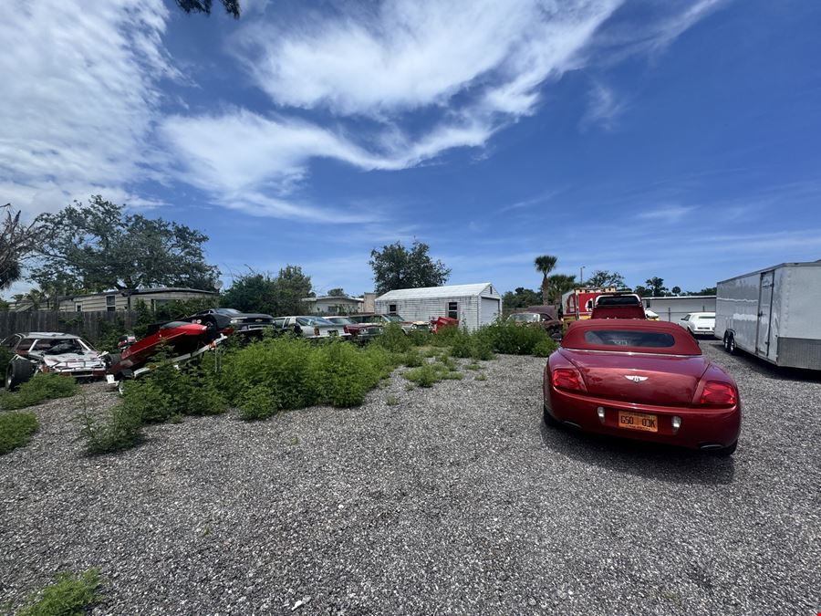Man Cave - Auto Dealer - Storage Yard - Holly Hill, FL