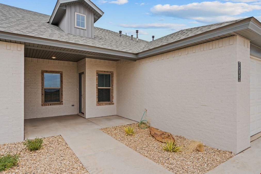 41st Street Luxury Townhomes
