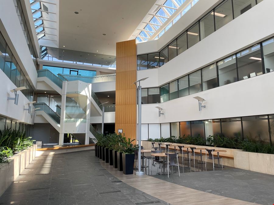 Commerce South Office Park - Building B