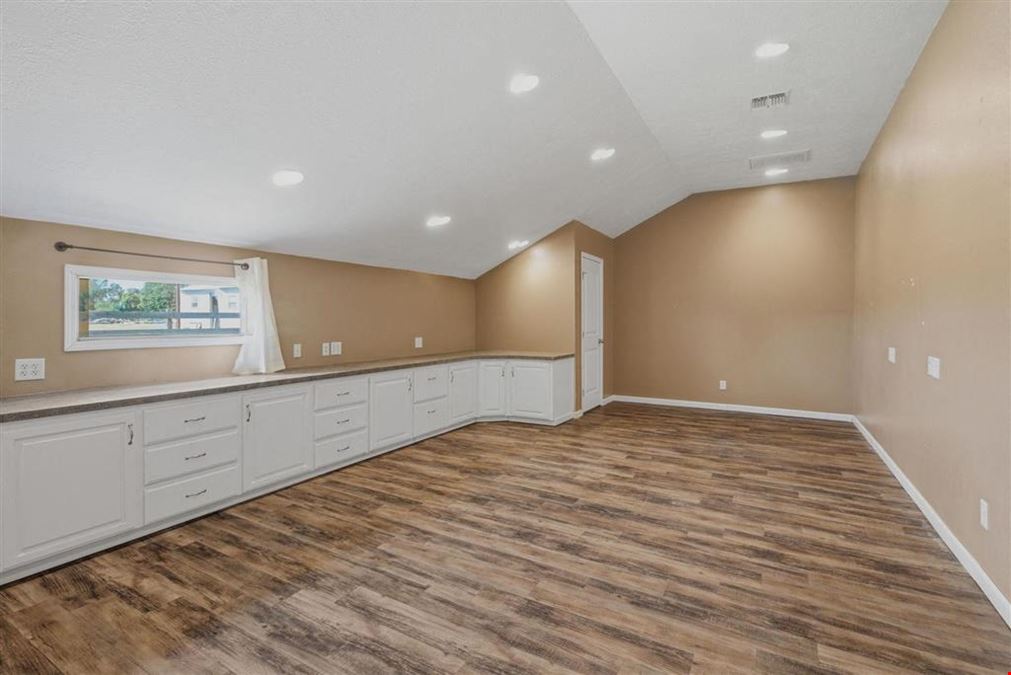 172 Sara Ln