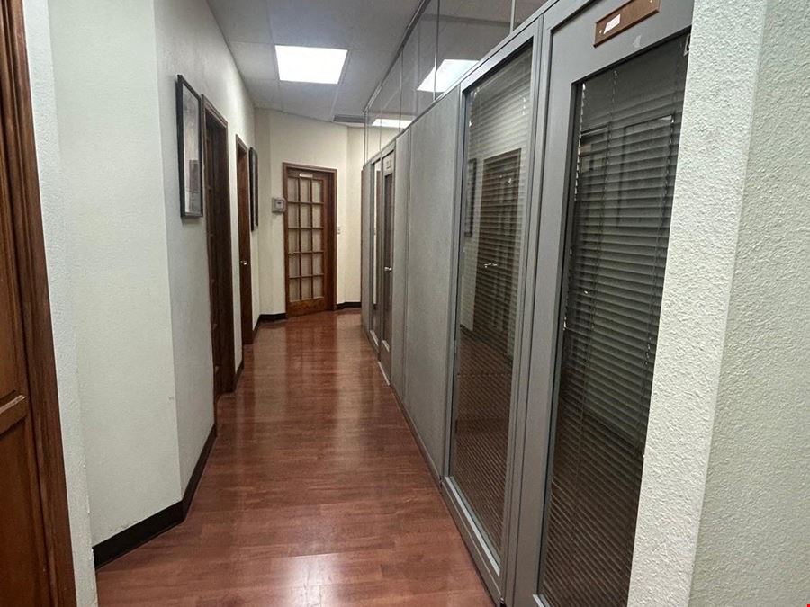 107 Calle del Norte
