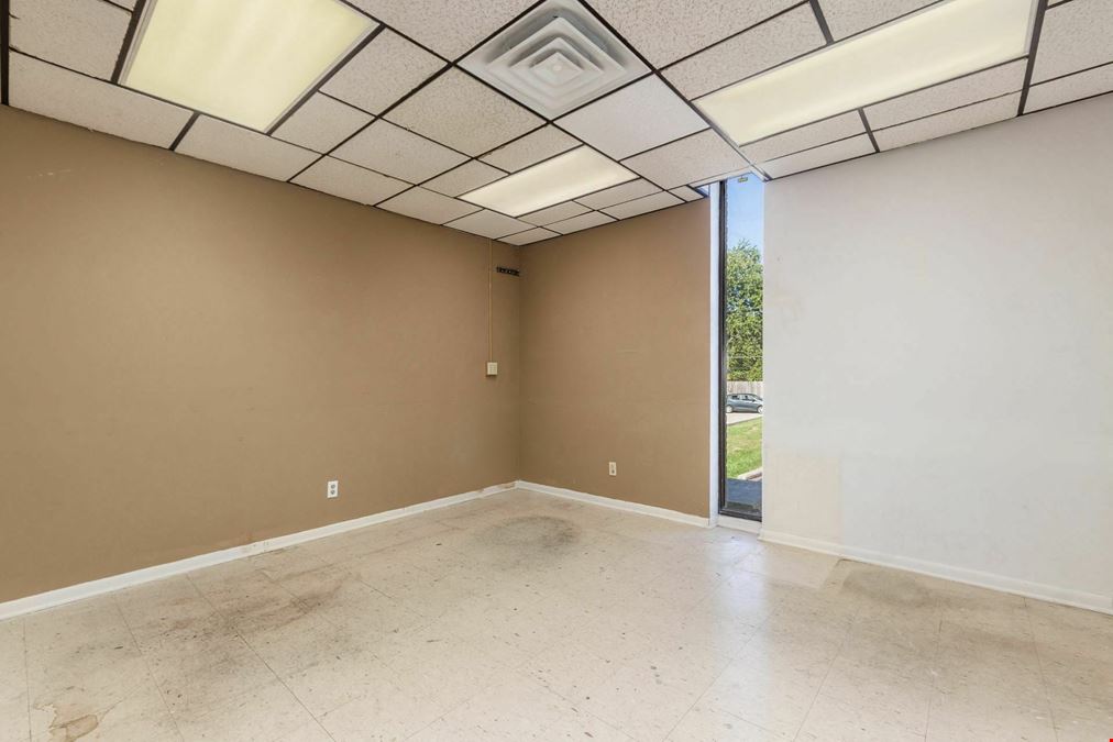5180 E Main St, Suite E1