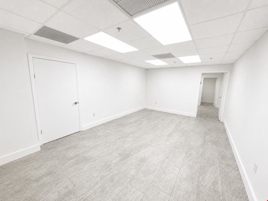 8760 NW 99th Street