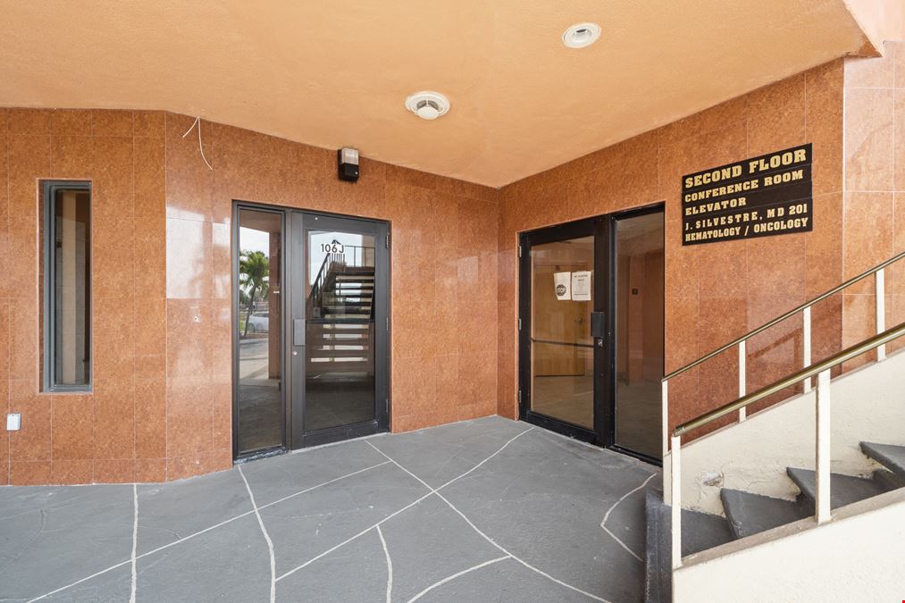 Silvestre Professional Center