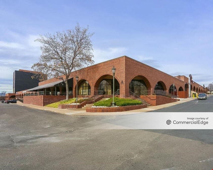 Marketplace Courtyard Building B