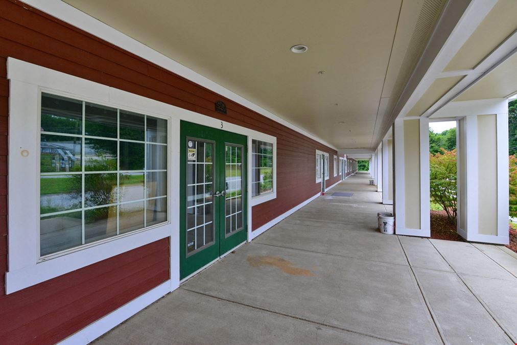 Hollow Brook Commons