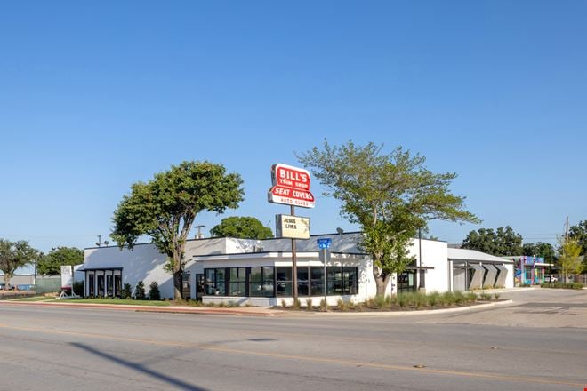 Preview of Retail space for Rent at 211 North Elm Street