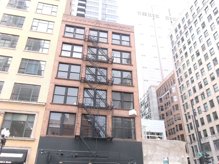 404 S Wells