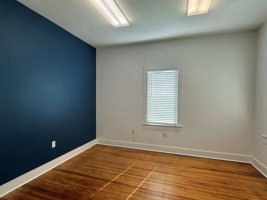 308 W Main St