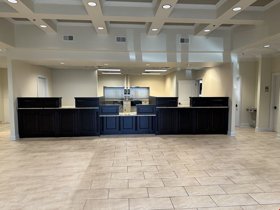 651 U.S. 31 West Bypass, Suite 212B