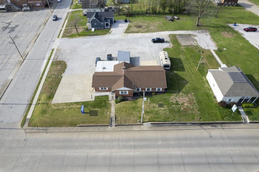 407 W St Joseph St