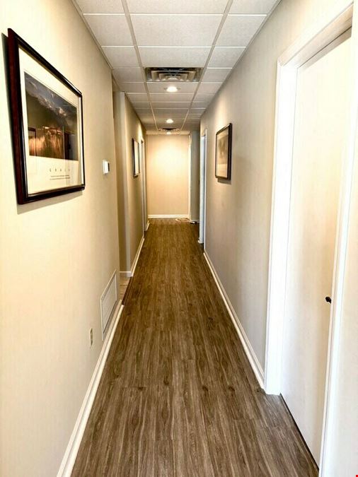 1543 Kingsley Ave #7