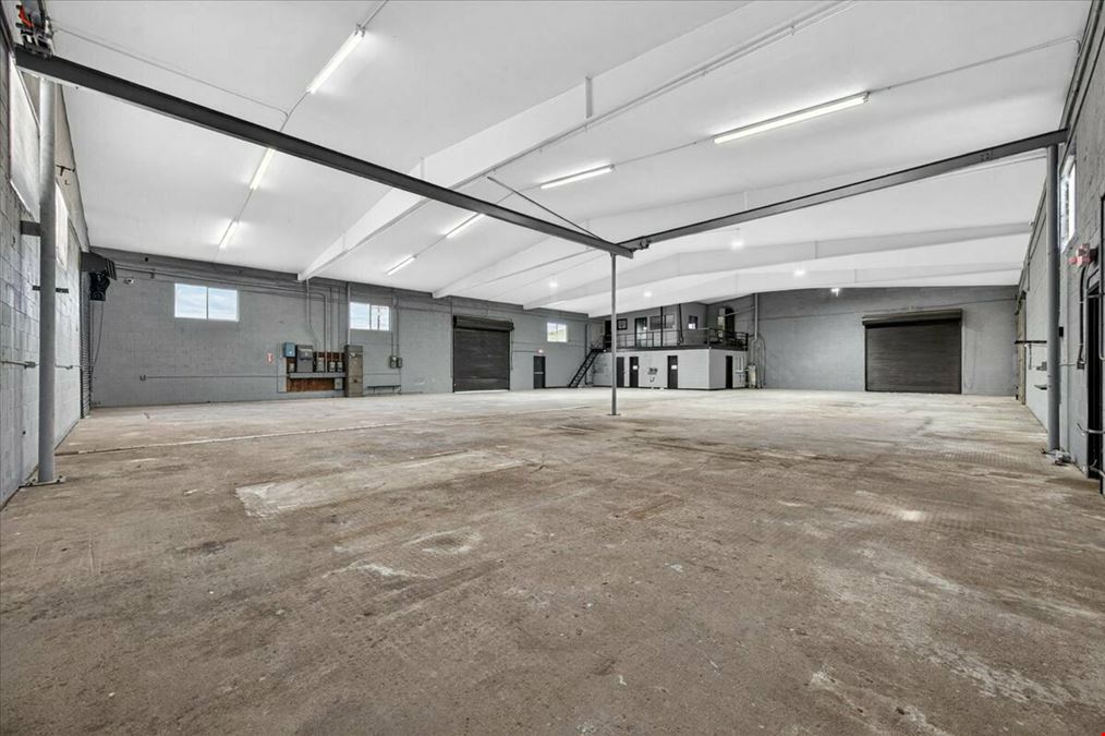 Freestanding Industrial Building on ±2.37 Acres in Porterville