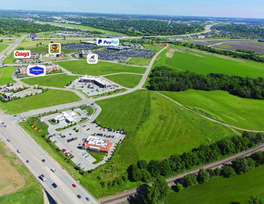 Retail property in La Vista, NE