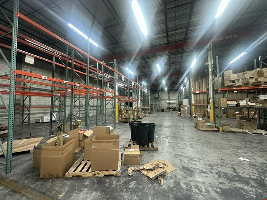 Warehouse with Office in Turnpike Industrial Park