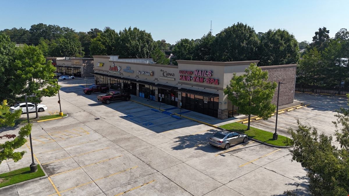 Bluebonnet Crossing Shopping Center