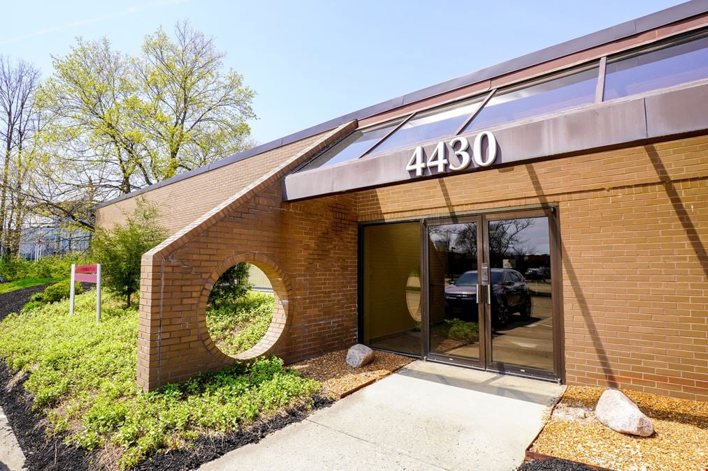 4430-4438 Carver Woods Drive