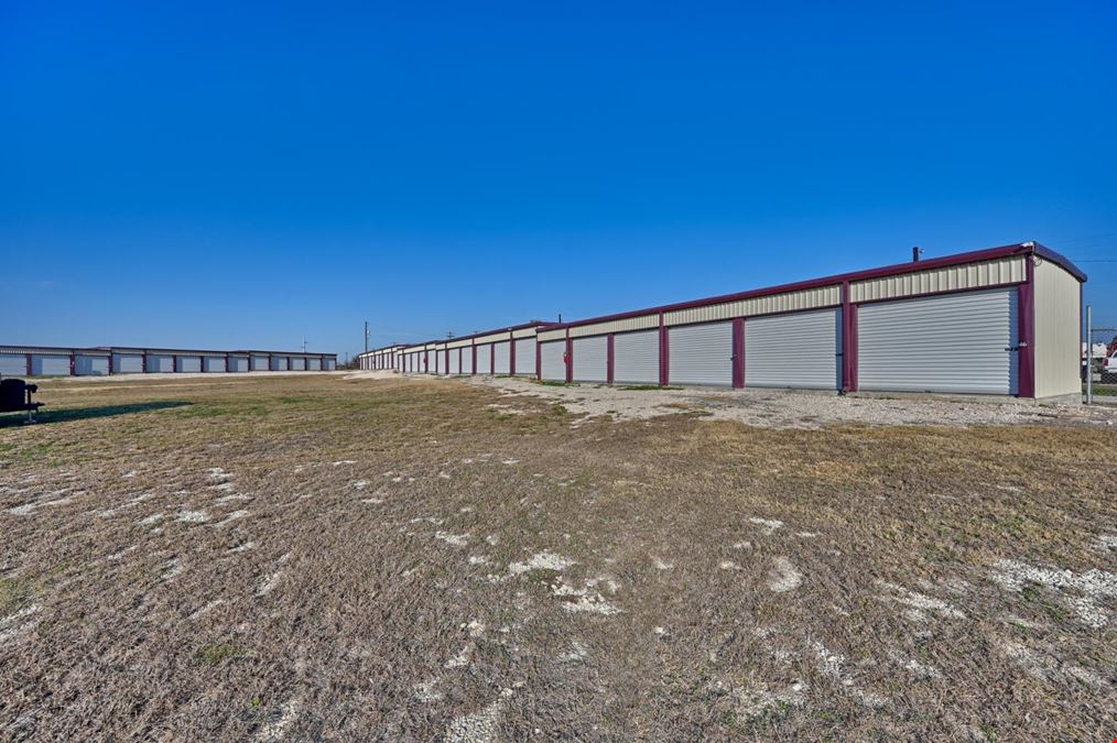 Howdy Storage Units