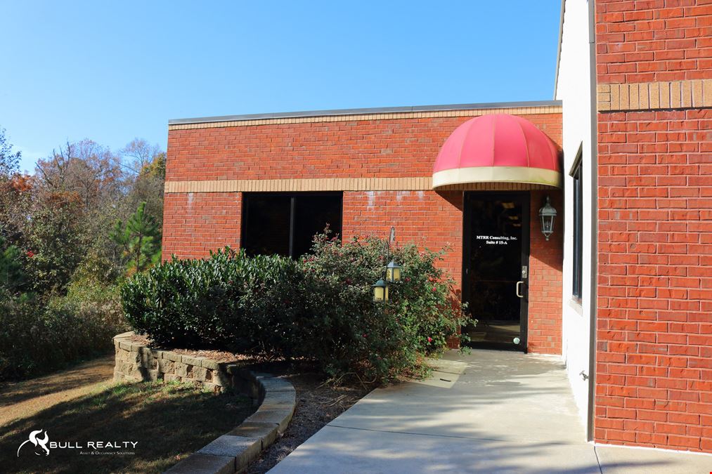 ±5,700 Office Opportunity in Lawrenceville | For Sale or Lease