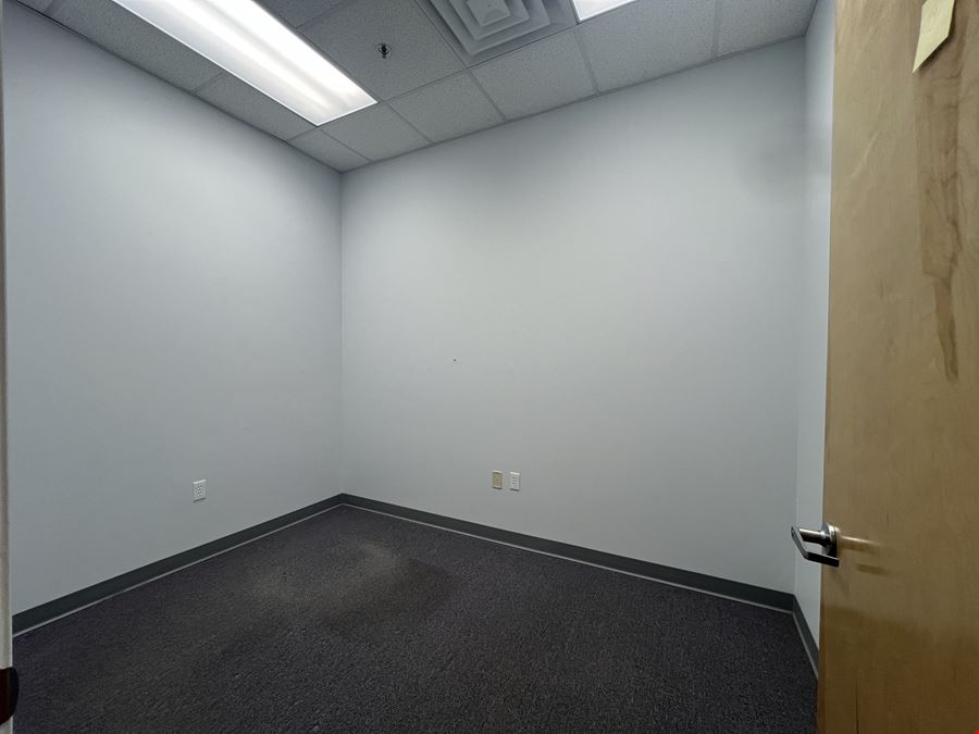 207 W Main St Unit 103