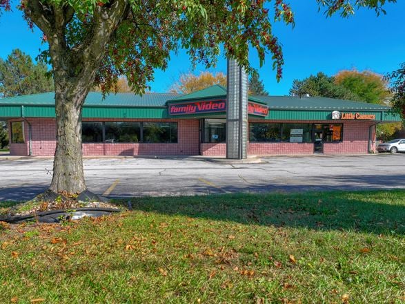 Preview of Retail space for Rent at 520 Bittersweet Rd.