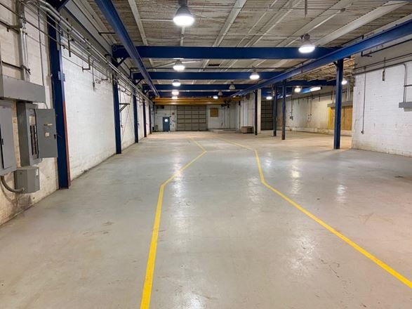 Preview of Industrial space for Rent at W New Castle St