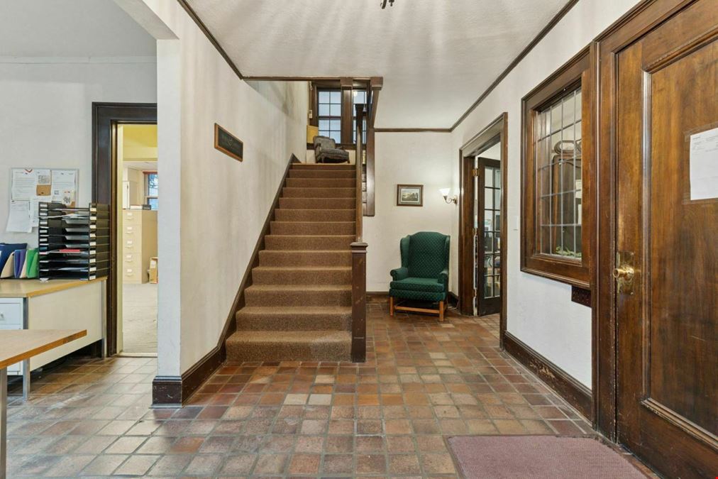 2318 1st Avenue South Professional Building