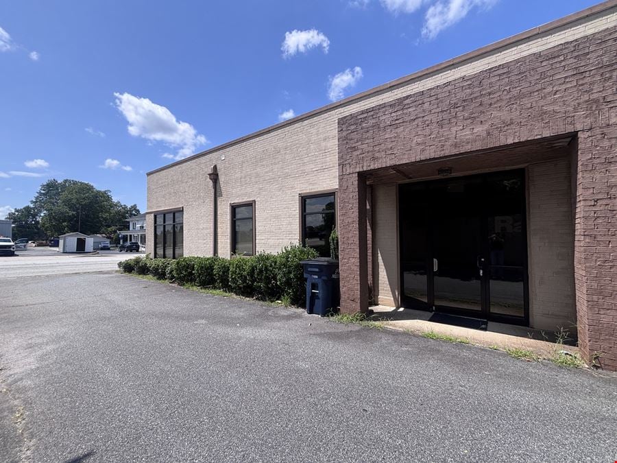 1212 N Main St