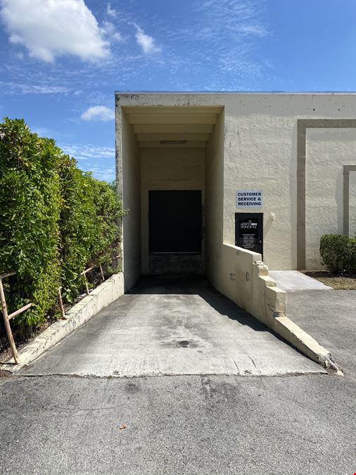 2001 NW 44th St, Deerfield Beach